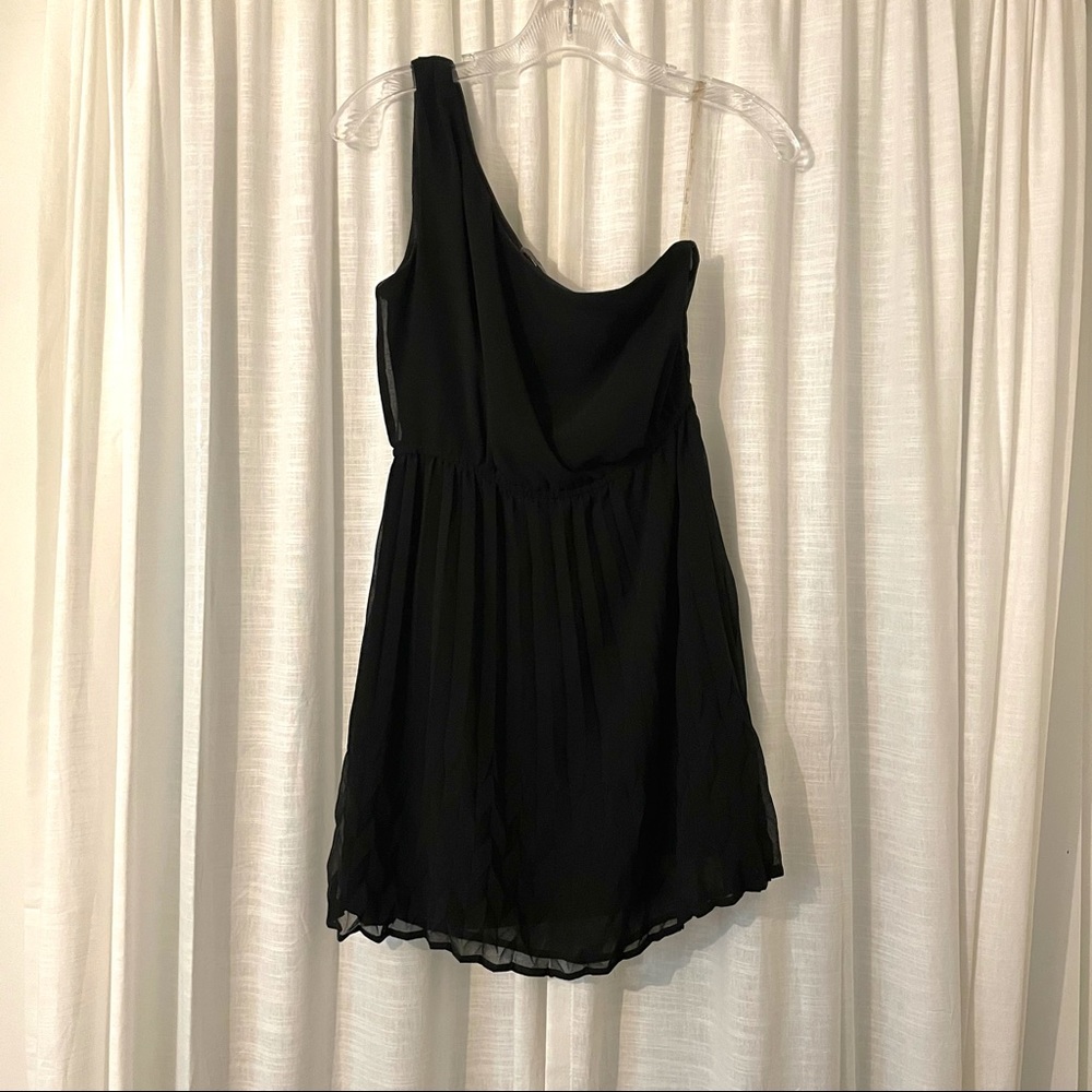 LBD One shoulder Black dress - Small